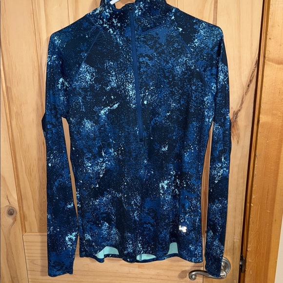 Under Armour Blue Patterned Long Sleeve Athletic Top - Picture 1 of 4